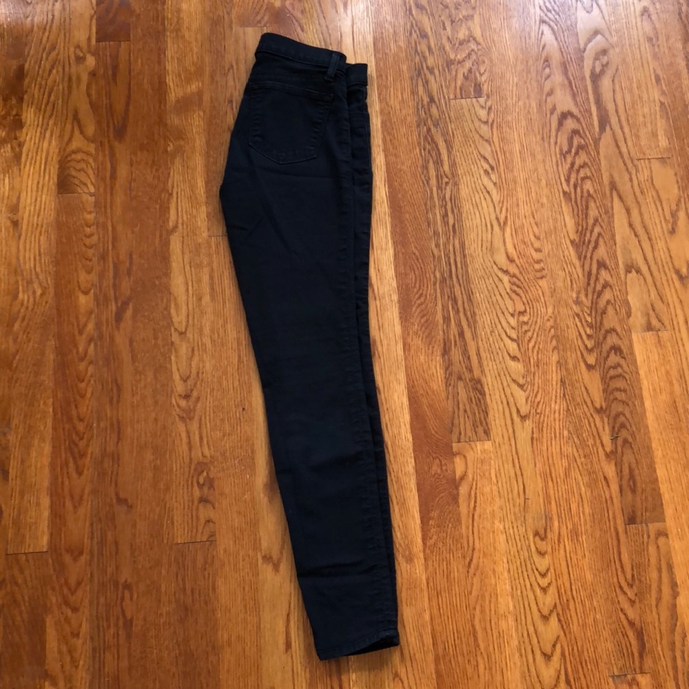J brand super skinny jeggings in pitch, size 26. - Picture 3 of 5